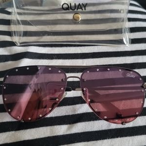 QUAY AVIATOR SUNGLASSES